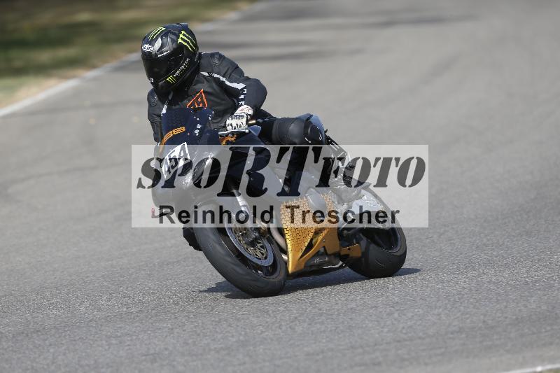 /37 09.08.2026  Pluess Motosport ADR/Einsteiger/454
